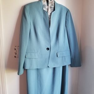 Kasper suit size 16